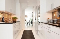 �Ϸ����b���ڰ׺��s�L(f��ng)���b��